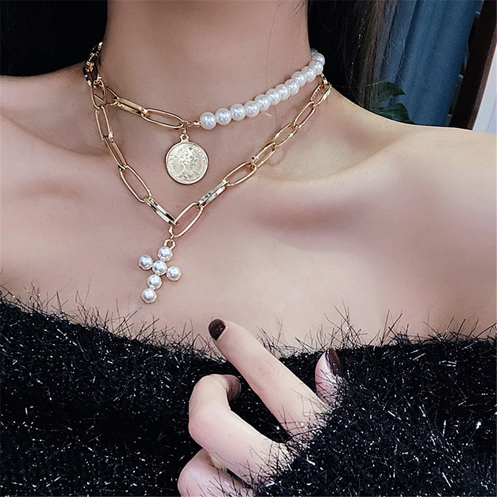 Elegant Pearl Choker Necklace