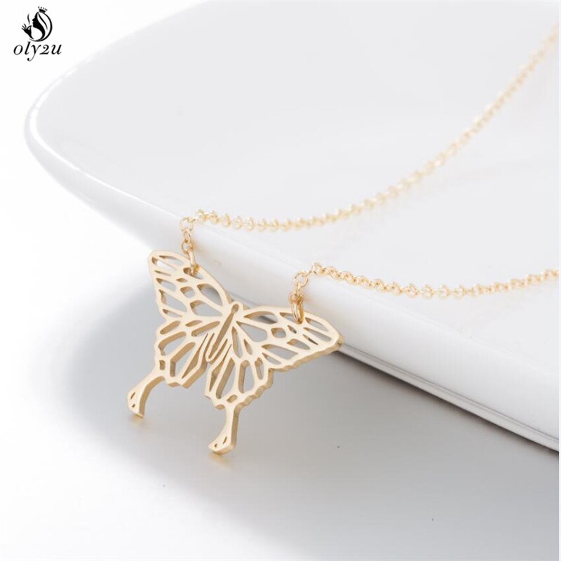 Oly2u Butterfly Necklace